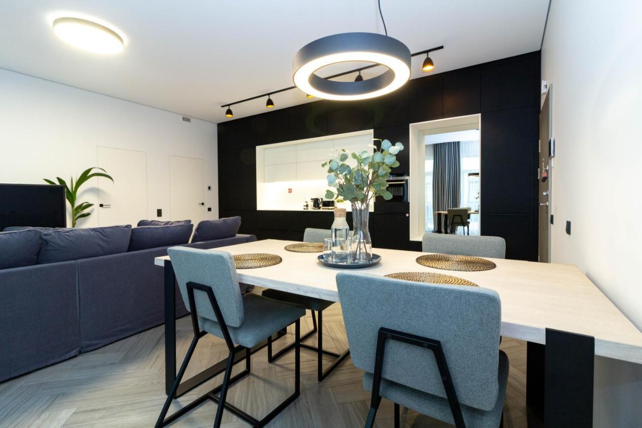 Cohost I Oldtown 60M2 Apt W-Garage Parking, Balcony & Self Check-In Vilnius Luaran gambar
