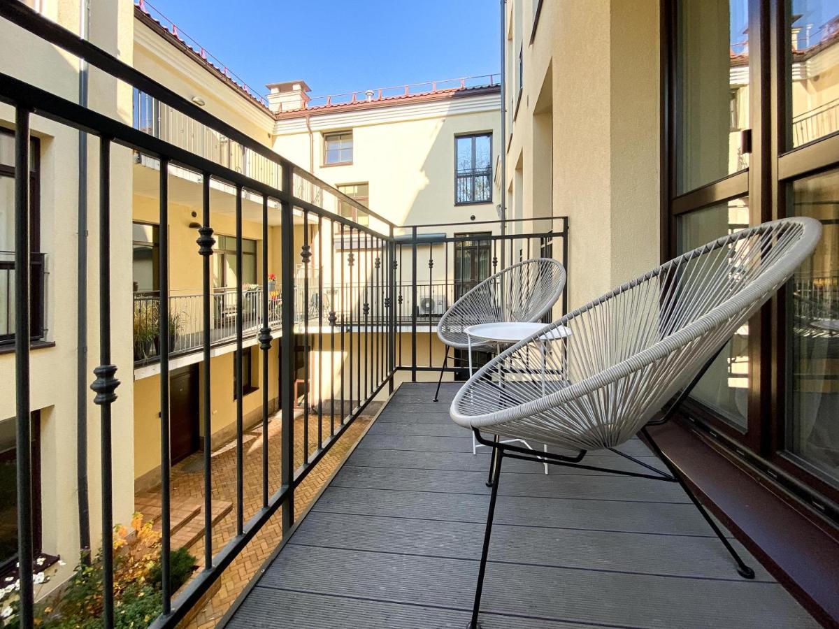 Cohost I Oldtown 60M2 Apt W-Garage Parking, Balcony & Self Check-In Vilnius Luaran gambar