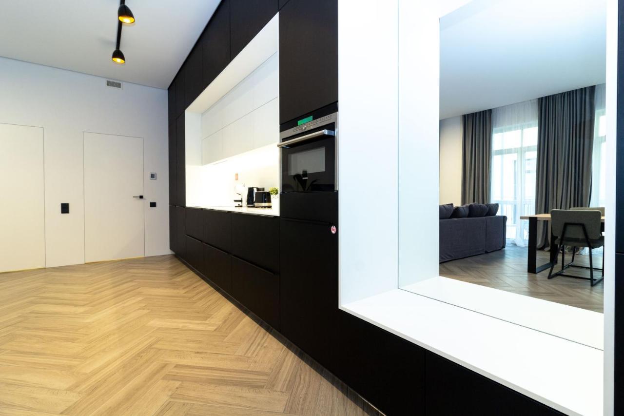 Cohost I Oldtown 60M2 Apt W-Garage Parking, Balcony & Self Check-In Vilnius Luaran gambar