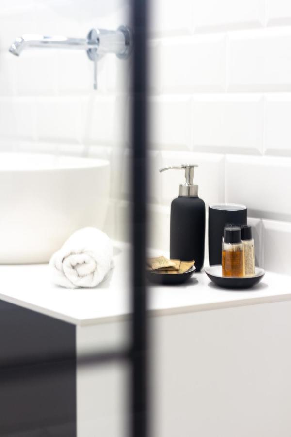 Cohost I Oldtown 60M2 Apt W-Garage Parking, Balcony & Self Check-In Vilnius Luaran gambar