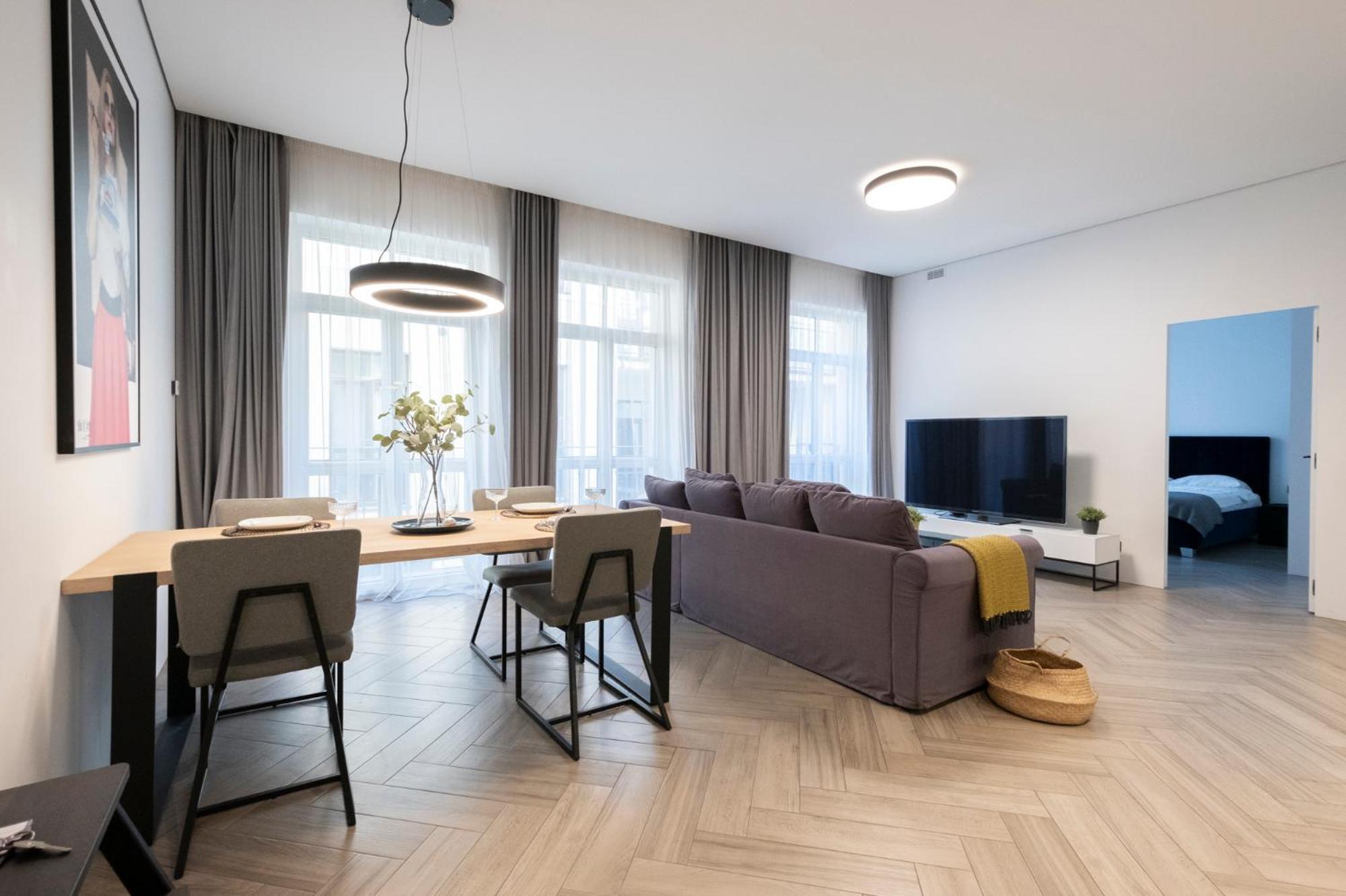 Cohost I Oldtown 60M2 Apt W-Garage Parking, Balcony & Self Check-In Vilnius Luaran gambar