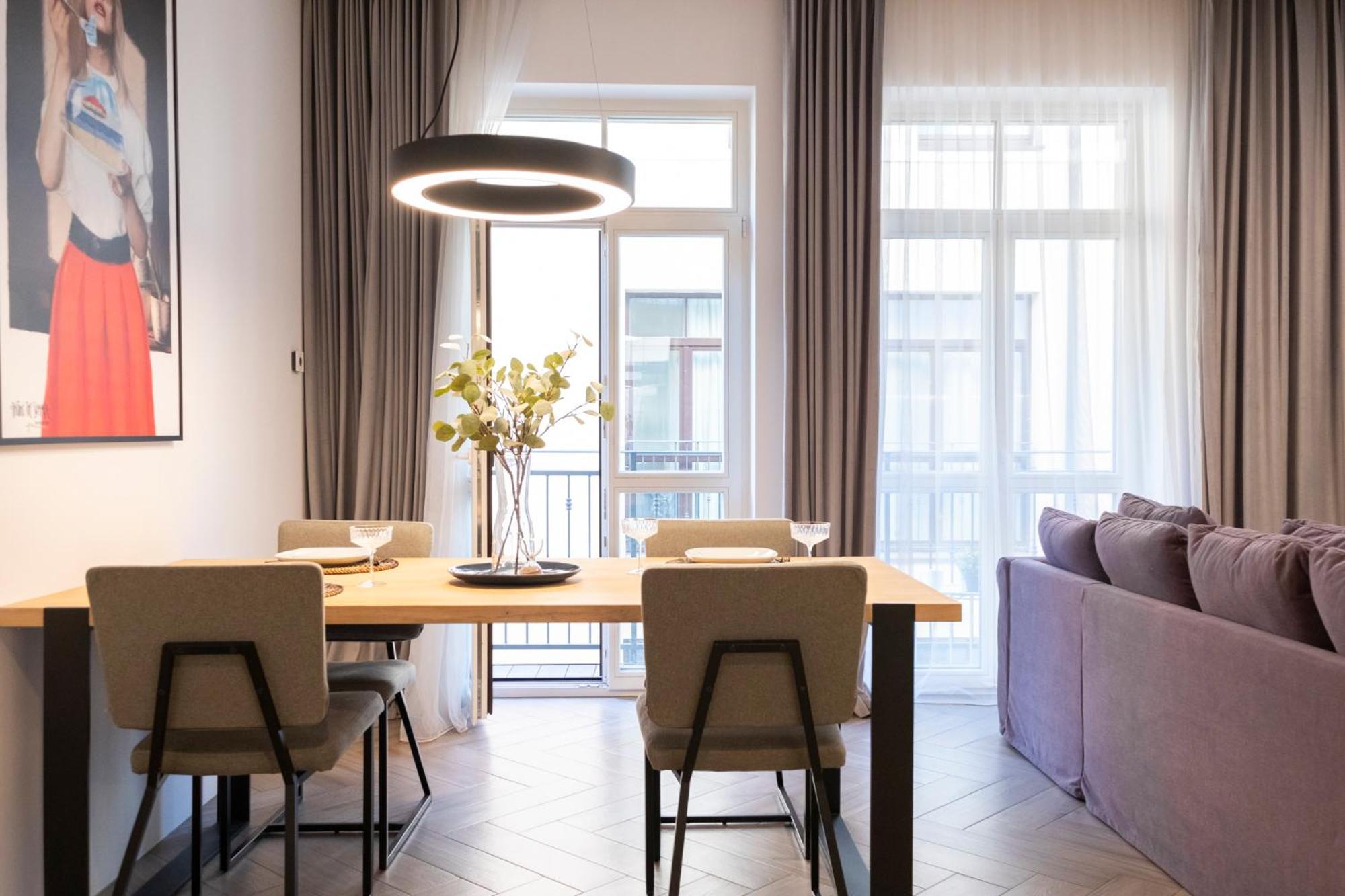 Cohost I Oldtown 60M2 Apt W-Garage Parking, Balcony & Self Check-In Vilnius Luaran gambar